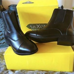 Ladies’ Saxon Equi-Leather Zip Paddock Boo